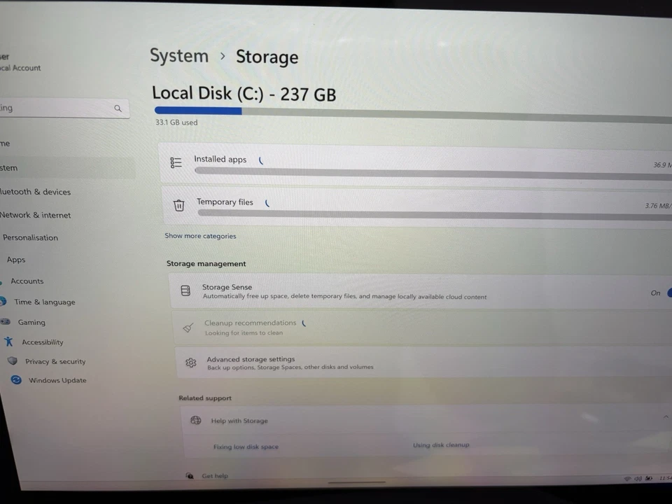 Microsoft Surface Pro 5 i5-7300U 8GB RAM 256GB SSD Windows 11 50% - 80%  Battery - Image 2 of 4