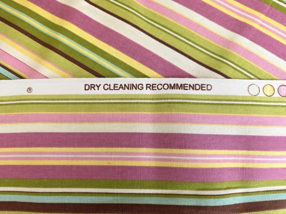 Paraguas de playa de tela tapizada Waverly a rayas 5,25 yardas rosa y verde Foto 3 de 4