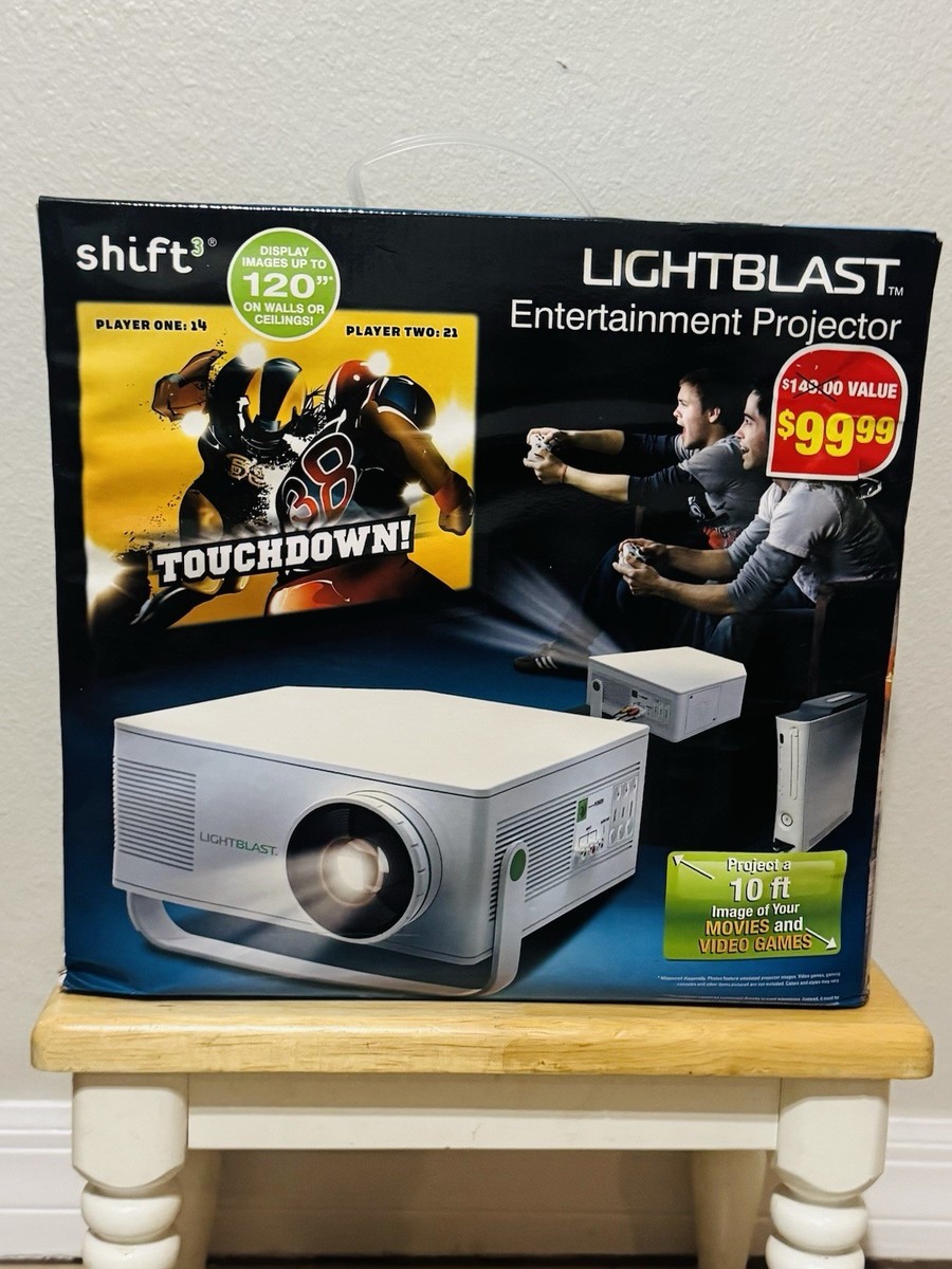 COI UNO3 Smart LCD Projector 本体 Looking at COI UN03 1080P WiFi Smart Bluetooth Projector