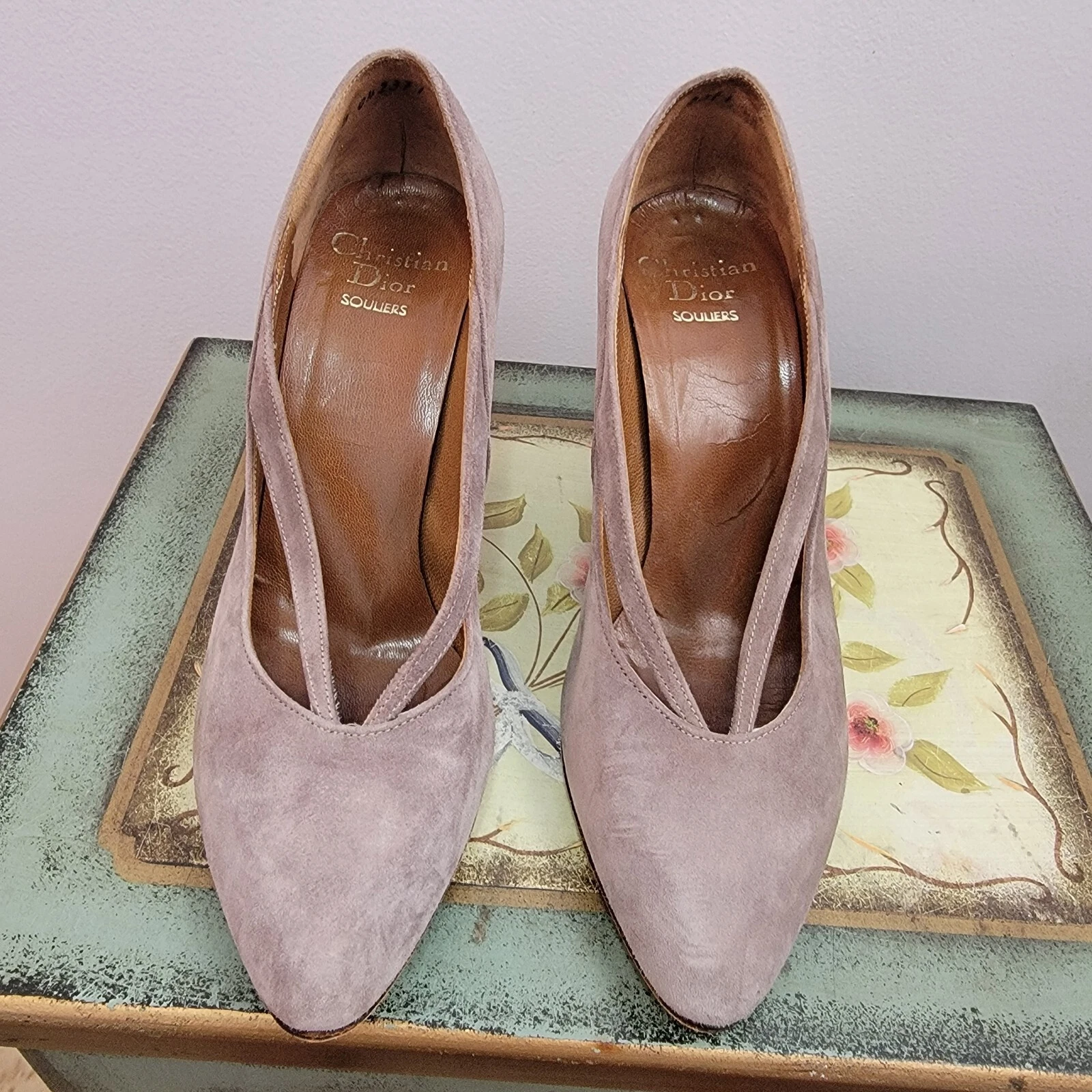 Escarpins vintage en daim gris Christian Dior taille 5