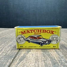 Vintage Matchbox Lesney 44 Rolls-Royce Phantom V Silver Grey + Original Box