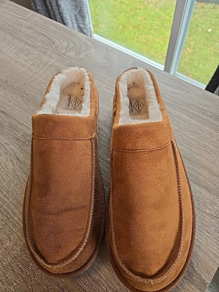 Zapatillas para hombre St. John's Bay marrón espuma viscoelástica talla grande (11-12) excelente estado Foto 2 de 4