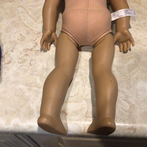 American Girl Short Blonde / Lt.Brown Hair , Medium Skin And Brown Eyes Dress - Picture 8 of 13
