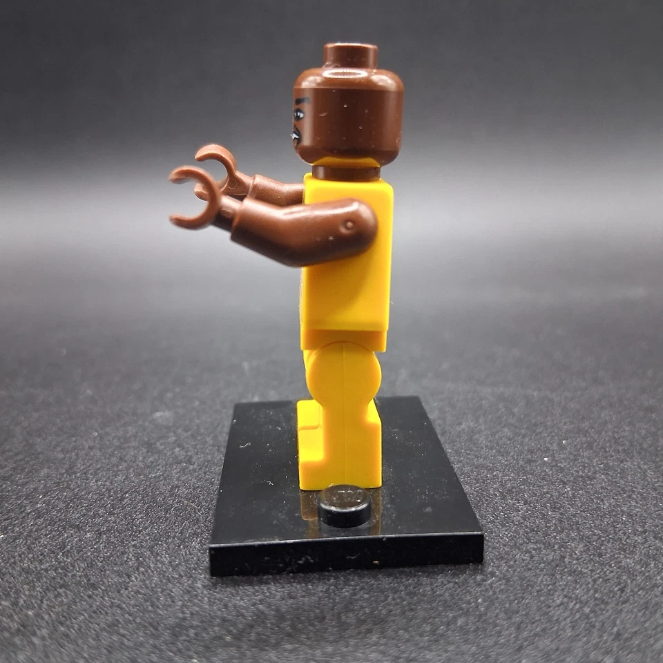 LEGO Shaquille O'Neal Minifigure #34 3561 NBA Los Angeles Lakers CMF Lot nba022 - Image 3 of 4