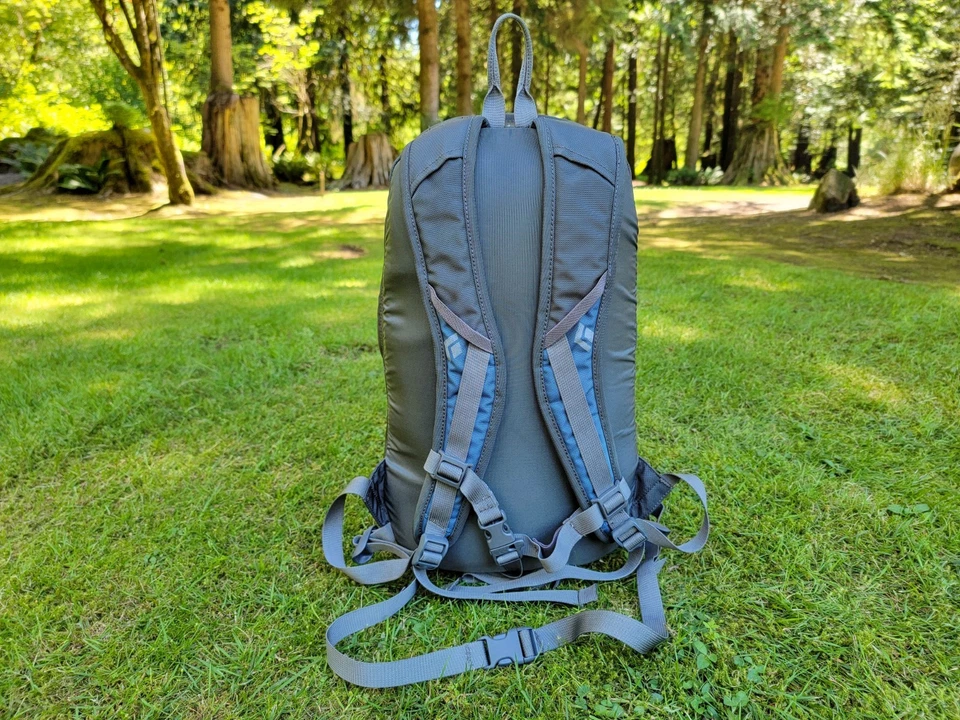 BLACK DIAMOND Shot 16L Climbing Hiking 17" Daypack Backpack ~ 15 oz - Image 3 of 4