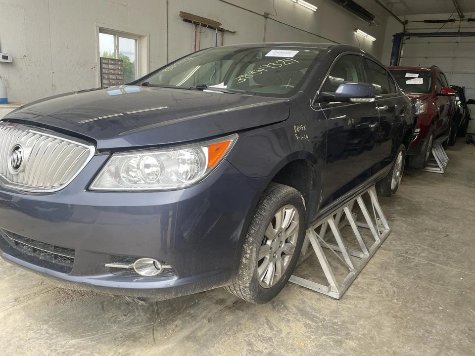 Pantalla de infoentretenimiento usada se adapta a: 2013 Buick Lacrosse tablero pantalla táctil opcional UDT Gr Foto 4 de 4