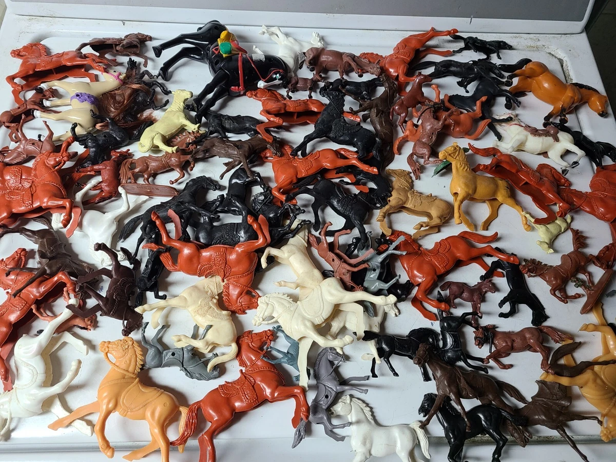 Plastic horses for hotsell sale ebay