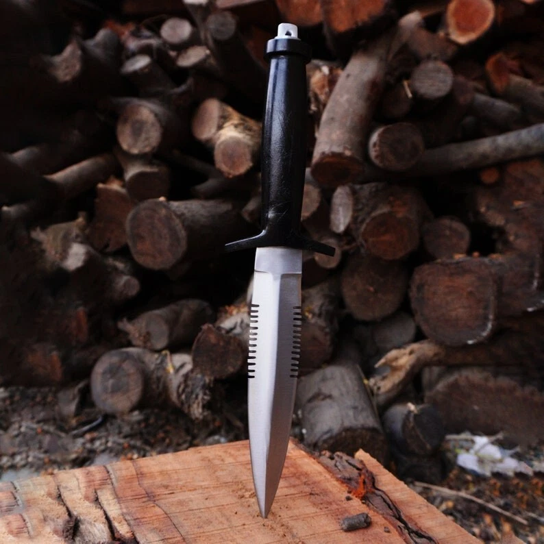 Jack Burton's (Kurt Russel) Movie Replica Stunt Knife With Sheath 11" - Image 2 of 4