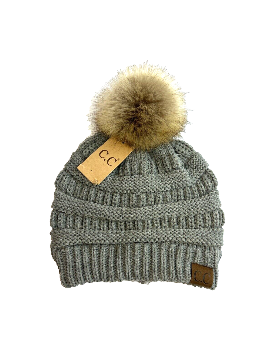 NEW C Trending Gray Soft Stretch Cable Knit Pom Pom Beanie Hat