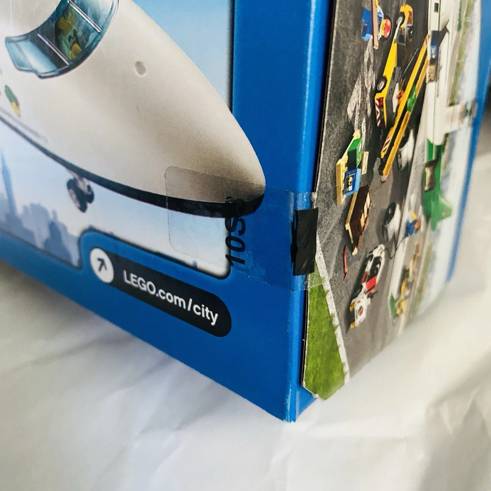 LEGO City: 60022 Cargo Terminal In 2013 Factory Sealed Box Retired Express F/S - Image 4 of 4