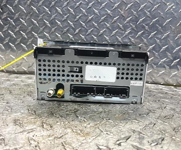 2013-2017 Jeep Compass Radio Receiver Assembly Face ID RES OEM W/O Satellite - Изображение 3 из 4