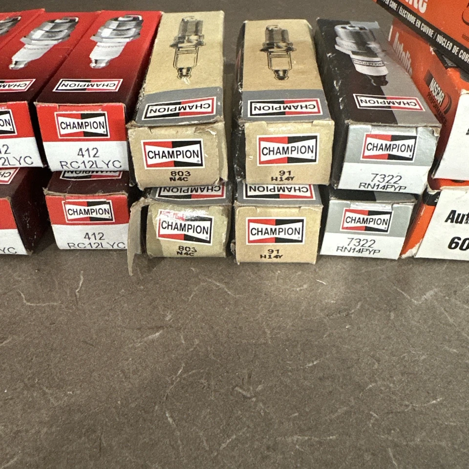 Mixed Lot Of 18 Spark Plugs Champion Autolite 412 RC12LYC 803 91 7322 606 654 - Image 3 of 4