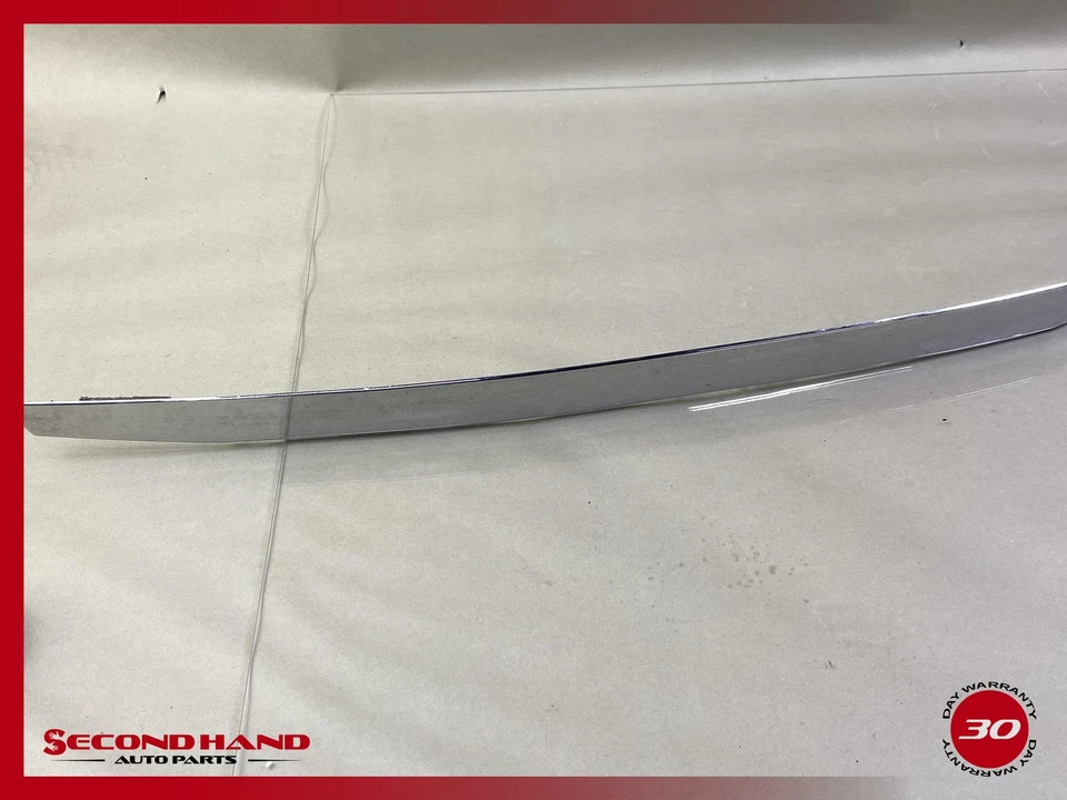 10-14 Mercedes-Benz E350 E550 Chrome Rear Trunk Deck Lid Molding Trim 2077570089 - Изображение 3 из 4