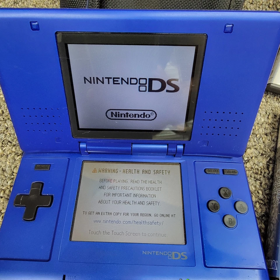 Nintendo DS  working with charger, case,  games  Parts Or Repair Please Read!! - Image 2 of 4