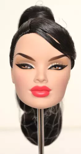 VERONIQUE PERRIN LITTLE VINTAGE ENSEMBLE DOLL HEAD ONLY FASHION ROYALTY ACTUAL