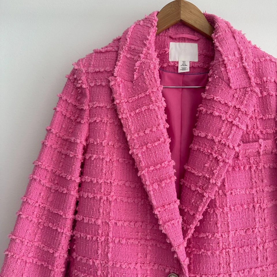 Chaqueta de tweed H&M para mujer pequeña rosa tejido texturizado boucle de gran tamaño dinero fuerte Foto 3 de 4