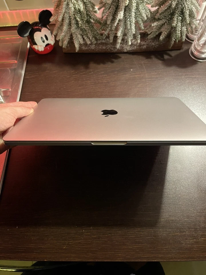 Apple MacBook Pro 13" · i5 8th gen 3.9 GHz · 8GB · 128GB, foto 4 di 5