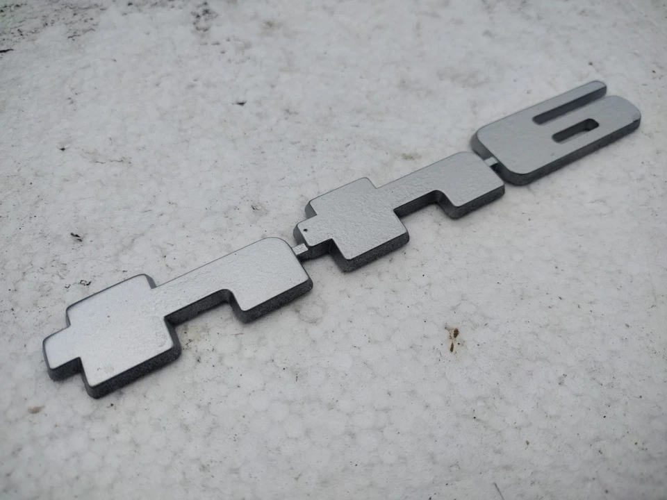 PORSCHE 944 1982-1989 944 EMBLEMA TRASERO INSIGNIA PLATA GENUINO OEM  Foto 3 de 4