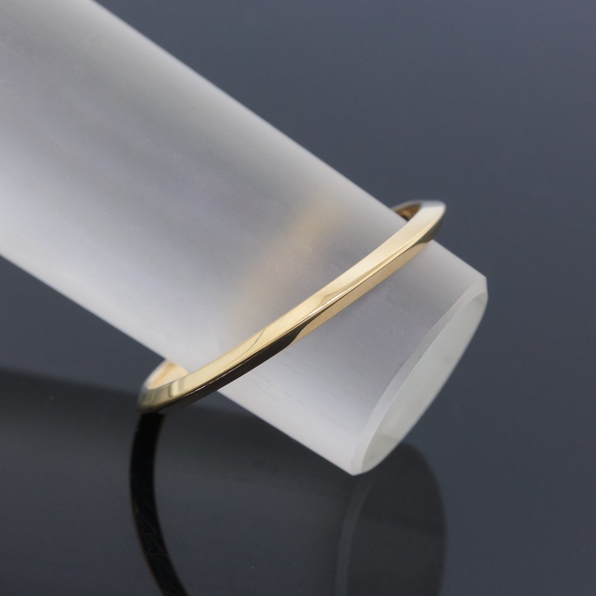 Tiffany & Co. Knife Edge Wedding 18k Yellow Gold 2mm Band Ring