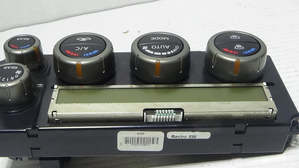 2005-2007 Nissan Pathfinder AC Heater Climate Control Switch Black - Image 3 of 4