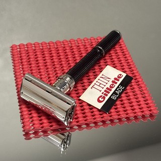 Vintage 1970 P3 Gillette Super 109 Black Beauty DE TTO Adjustable Safety Razor