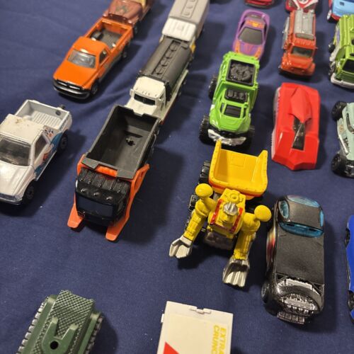 Hot Wheels, Matchbox & More Lot 50+ Diecast Cars - Picture 11 of 23