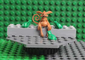 Lego Star Wars Salacious B Crumb Minifigure + 3 Frogs From Jabba's Palace 9516