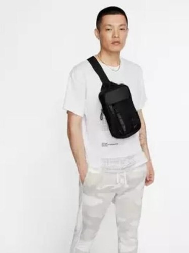 Nike Mens Crossbody Bag - BlkGrey