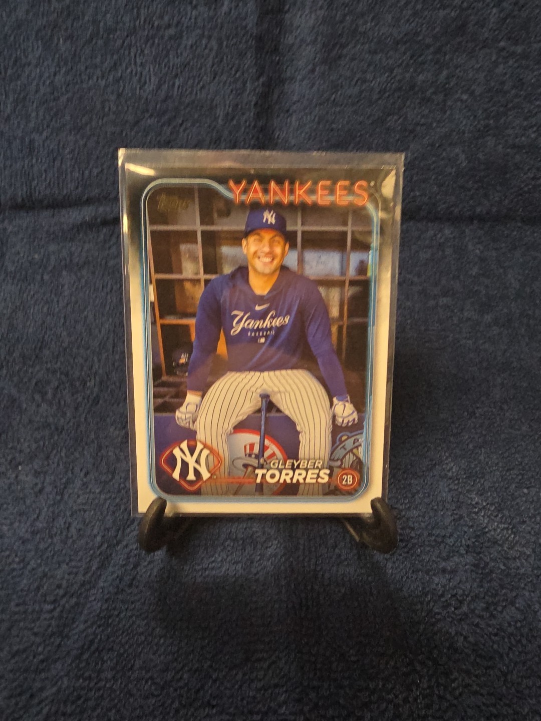 Gleyber Torres 2024 Topps Series 1 Golden Mirror Variation Yankees Card #210 SP