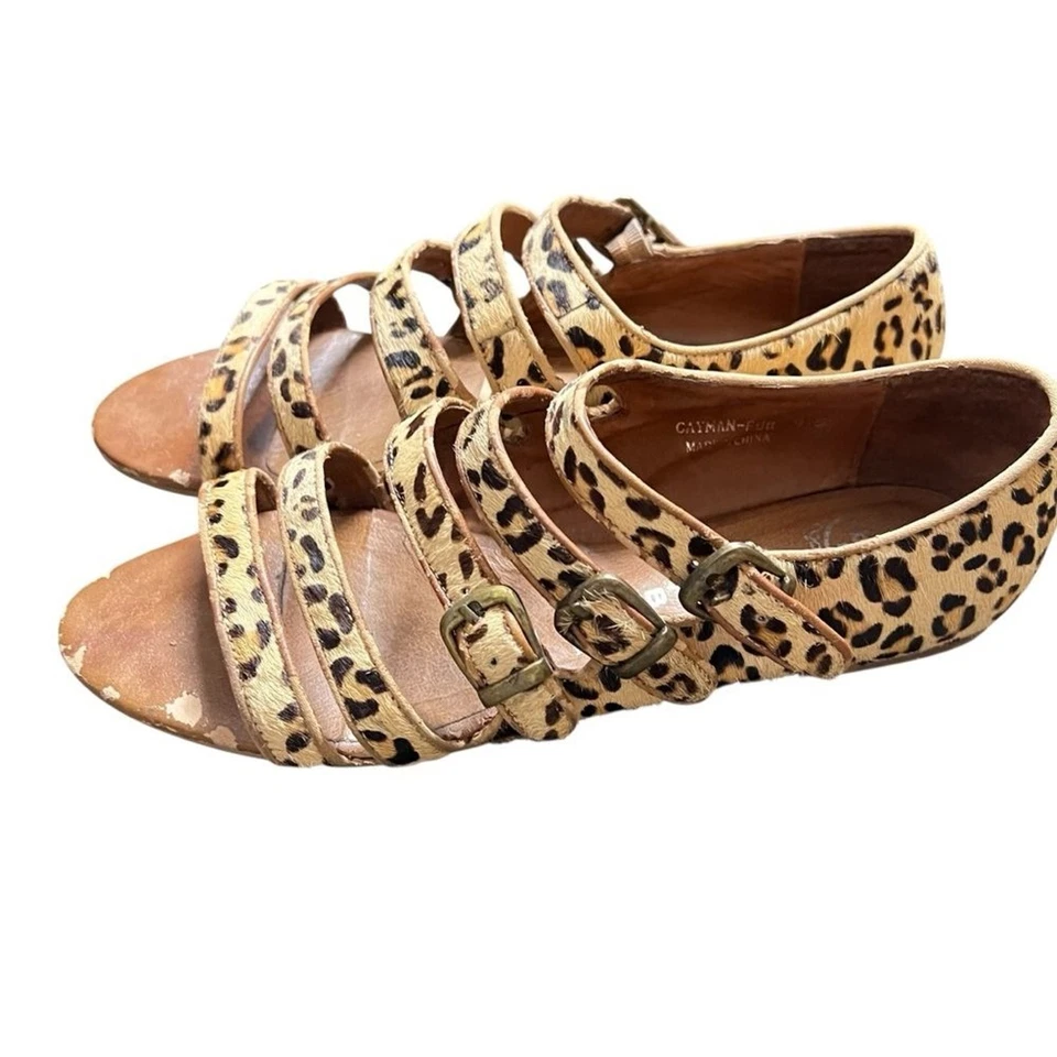 Sandalias planas Jeffrey Campbell con tiras y estampado de guepardo 9,5 piel de Caimán Foto 4 de 4