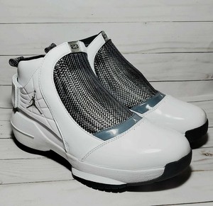 nike jordan 19 white