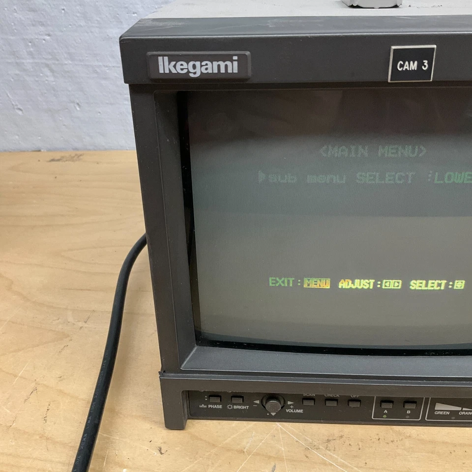 Ikegami TM9-3 9" SDTV Field/Rack Monitor, 300 lines, NTSC/PAL, 16:9/4:3 Tested - Image 2 of 4