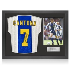 Eric Cantona Signed Manchester United 1994-97 Third Football Shirt. Icon Frame