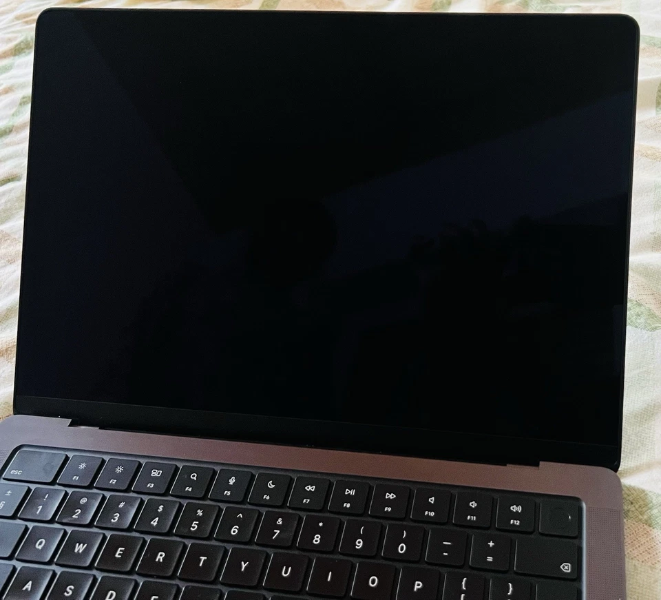 Apple MacBook Pro 14" M3 · 18GB · 512GB, Foto 1 von 5