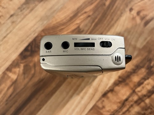 Radio Shack Micro-45 Microcassette Recorder VOX - Bild 5 von 7