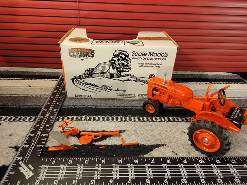 Allis Chalmers B 1/16 diecast farm tractor replica collectible by Scale Models - Picture 5 of 12