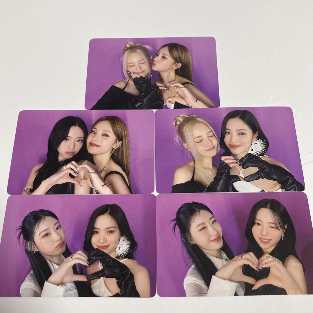 ITZY JAPAN ALBUM RINGO LIMITED B ver. OFFICIAL PHOTO CARD ITZY JAPAN ALBUM RINGO LIMITED B ver. OFFICIAL PHOTO CARD