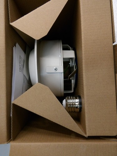 NEW IN BOX CREE LIGHTING CR6T GIMBAL 6" LED 1100L 4000K DIMMABLE RECESSED LIGHT - Picture 2 of 2