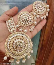 Indian Beautiful Premium Quality Kundan Big Size Earring With Beautiful Tika Set