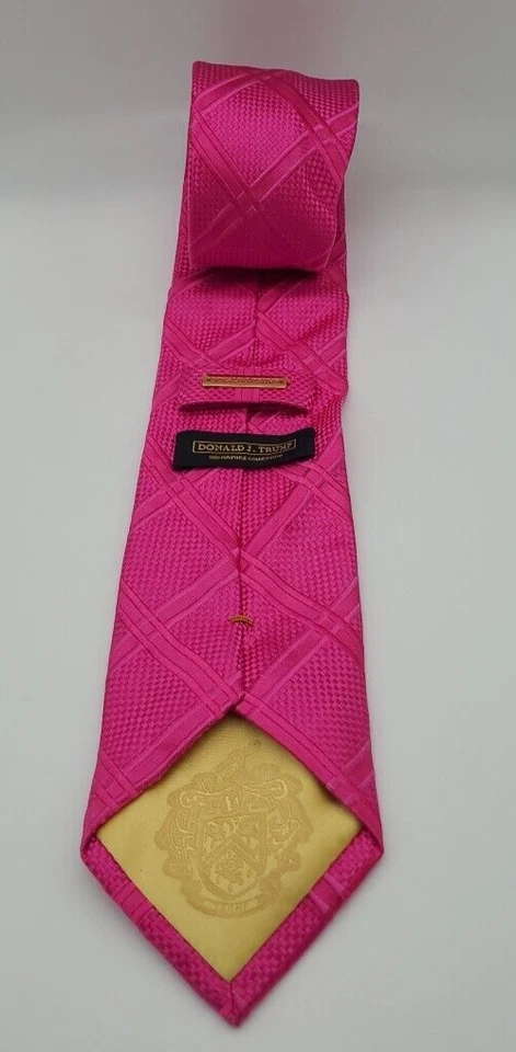 Corbata Donald J Trump Gold Bar Signature Collection para hombre 100 % seda rosa Foto 2 de 4