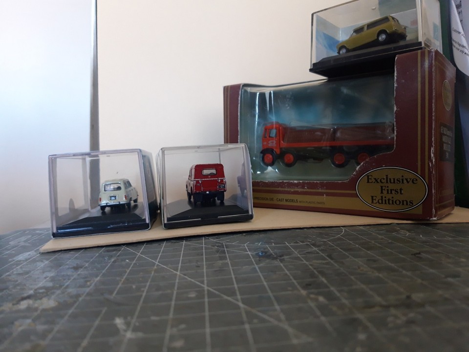 OO Gauge 1/76 Scale 2 Post Workshop Lift - CB Models, Various Colors (Built From Scratch)