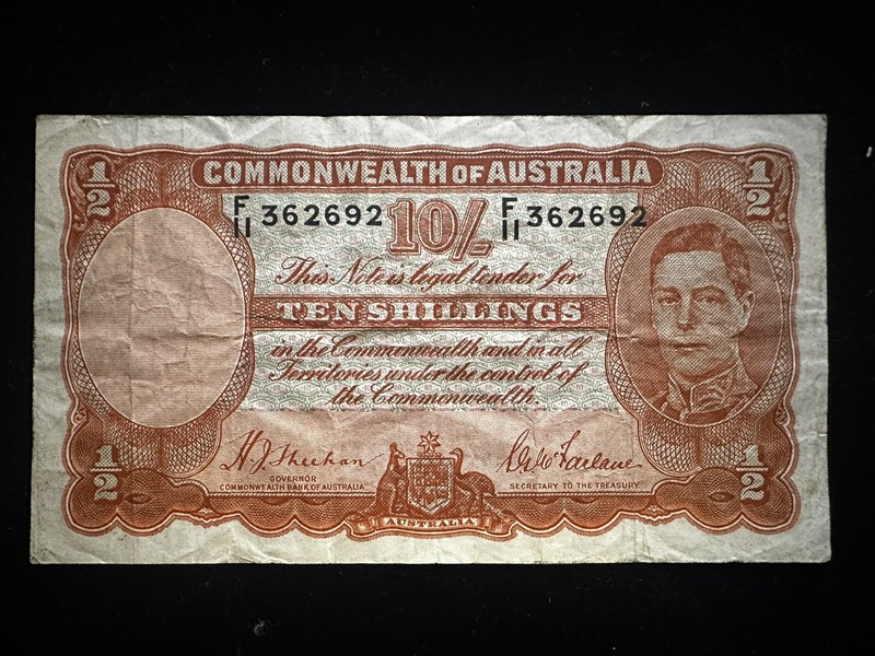 Australia 10 Shillings Banknote (1939) - Nt1627