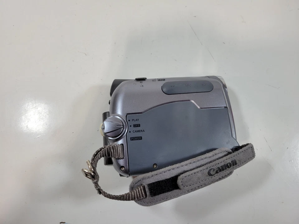 UNTESTED Canon ZR500 A MiniDv Stereo Camcorder W/ dead Battery READ DESCRIPTION - Image 4 of 4