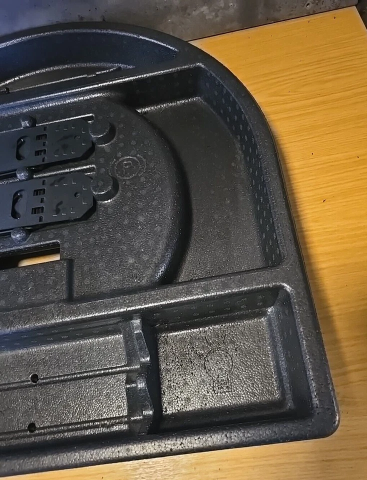 PEUGEOT 3008 2013 SPARE WHEEL TRUNK / BOOT FOAM SPARE WHEEL INSERT 9685414280 - Image 4 of 4