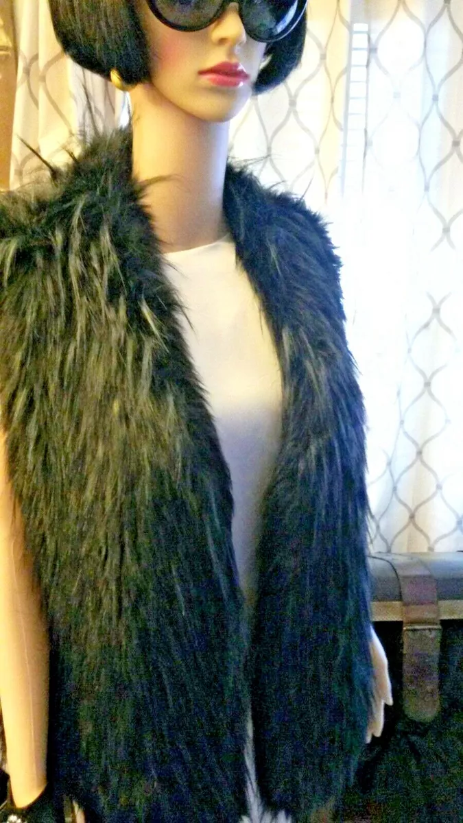 Ivanka trump faux fur cheap vest