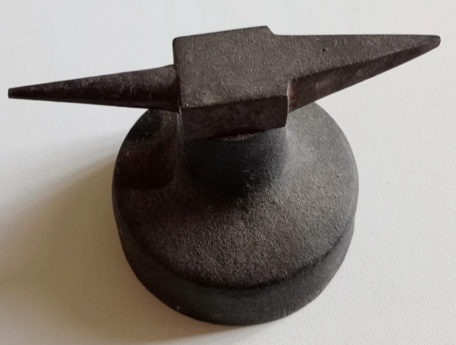 ANCIENNE PETITE ENCLUME BIJOUTIER - Photo 3/4