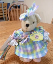 Muffy VanderBear “Happy Birthday to You” Bear. 