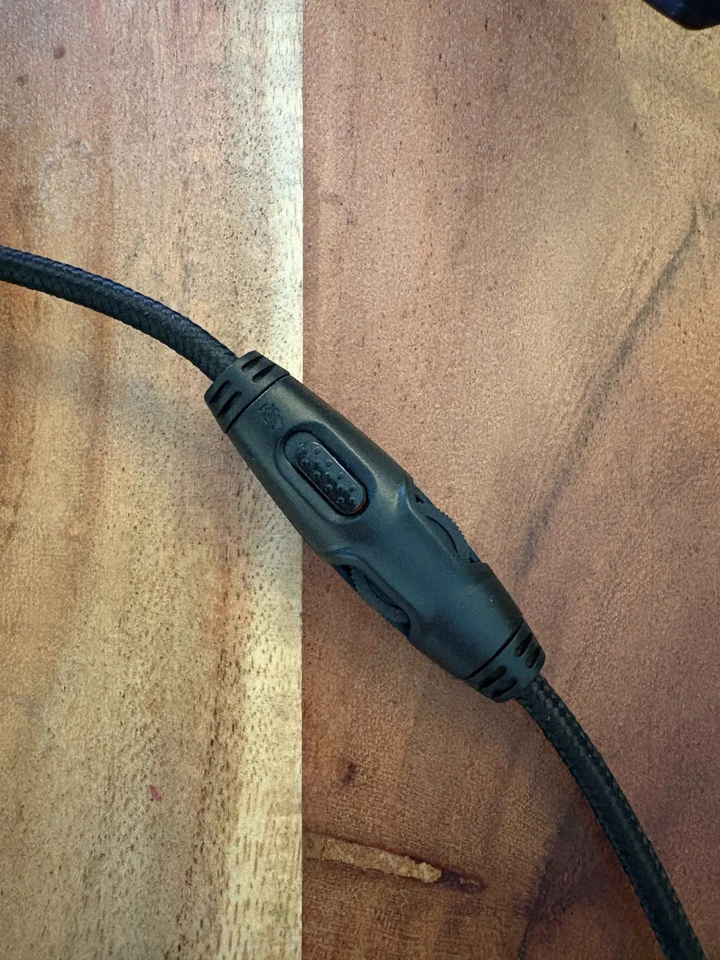 HyperX Cloud Alpha Red Gaming Headset – Kabel, Schwarz/Rot – guter Zustand - Bild 3 von 4