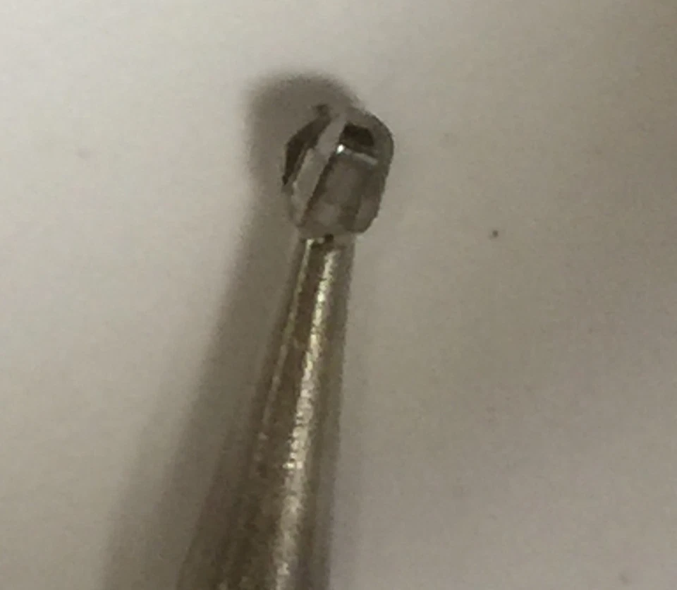 Fg #7 Carbide Burs 100/pk Made By KERR. 2.1 mm Head Dia.