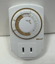Woods 50006 Indoor 24-Hour Mechanical Outlet Timer